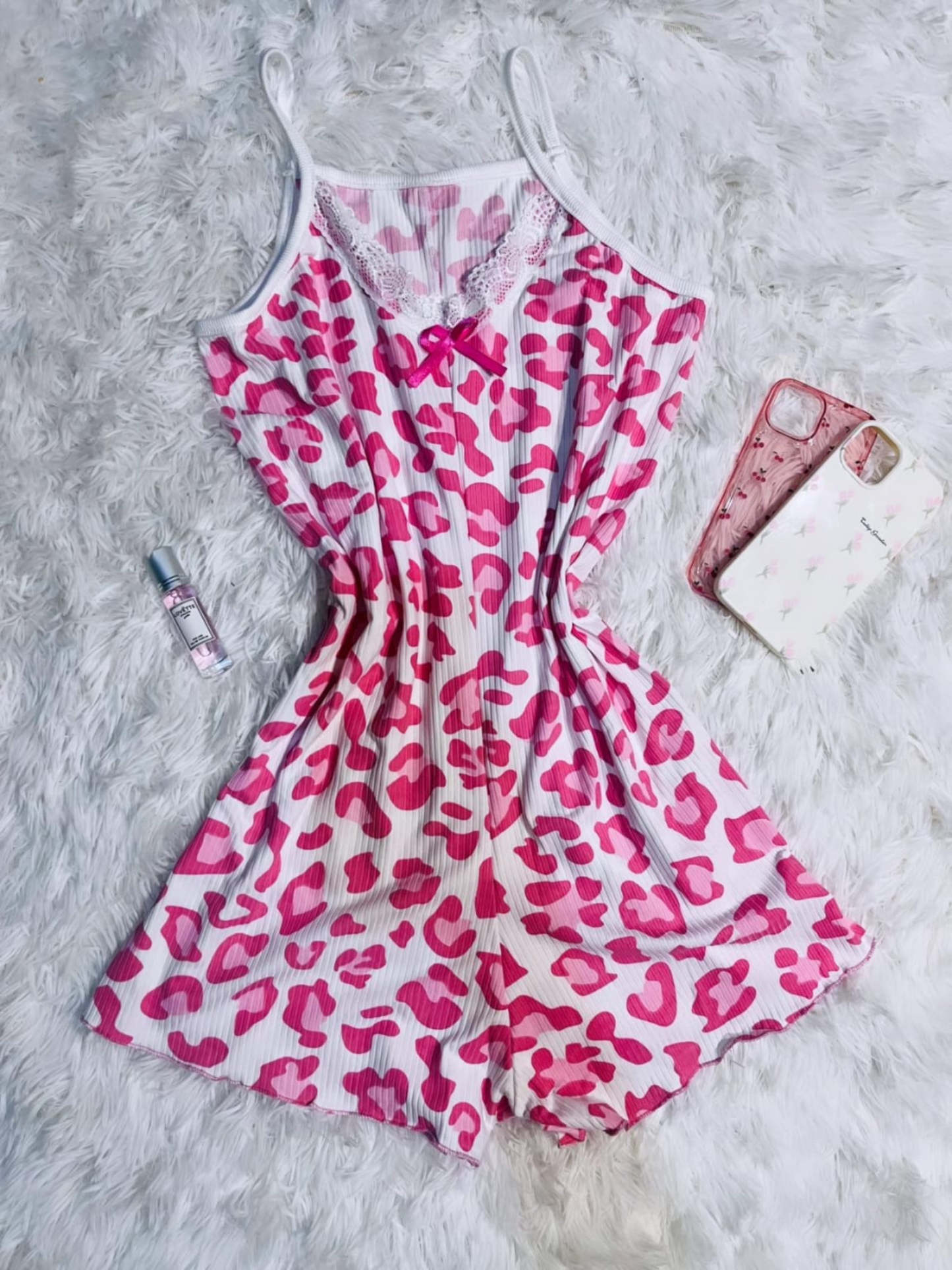 ENTERIZO ROSA CHIC 🌸 | NAÏA🤍