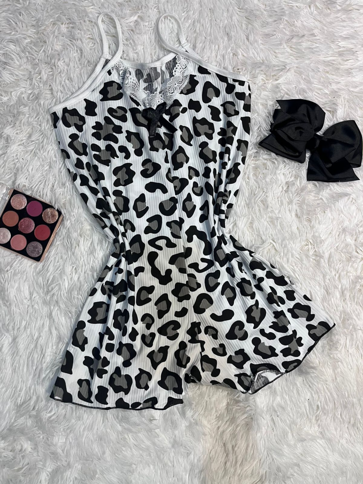 ENTERIZO ROSA CHIC 🌸 | NAÏA🤍